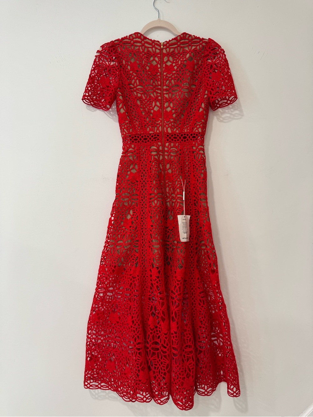 Self-Portrait
Guipure Lace Round-Neck Midi Dress - Picture 10 of 16